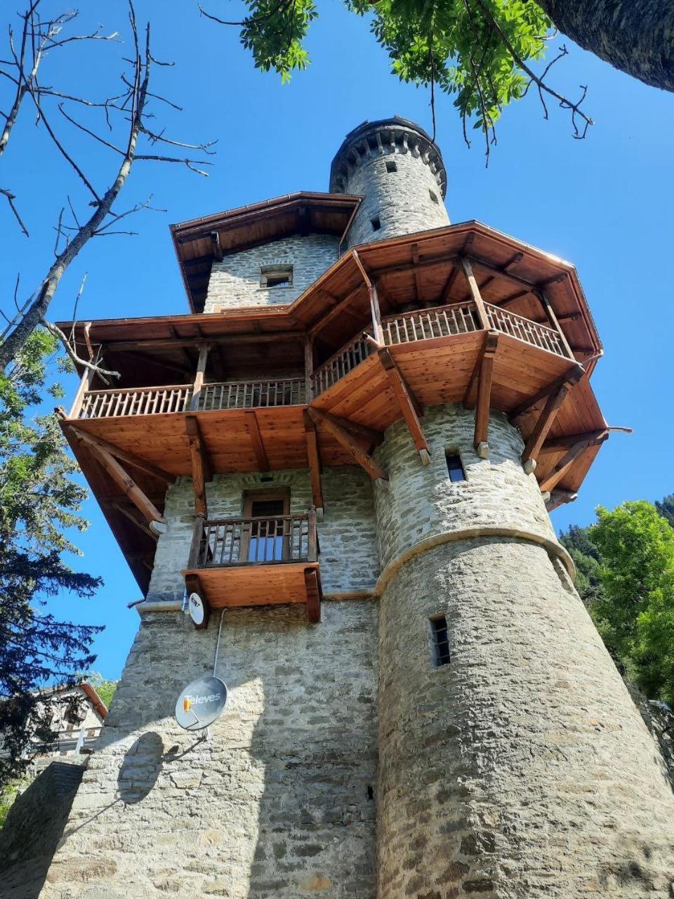 Il Castello Nel Bosco, Appartamento Torrente Champorcher Exterior foto